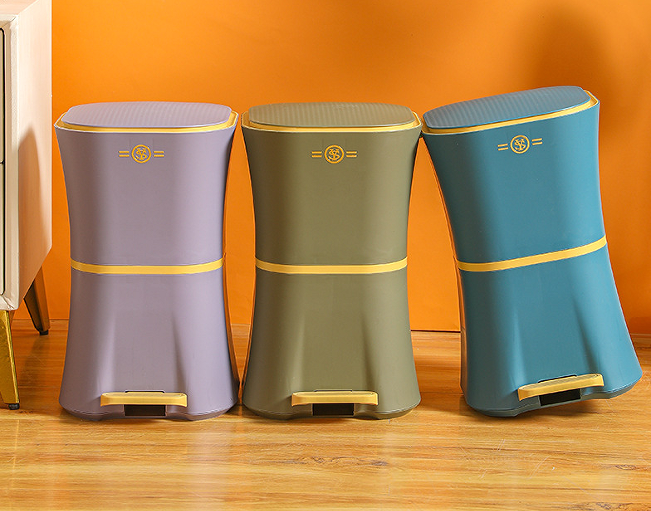 Trash Can